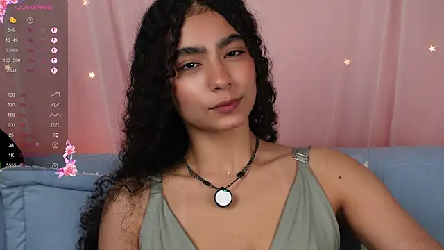 Victoria Curly online show from September 23, 2025, 3:15 pm