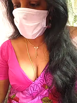 Snapshot of sana-99 chatting on February 4, 2026, 12:27 am sana-99 online show from February 4, 2026, 12:27 am