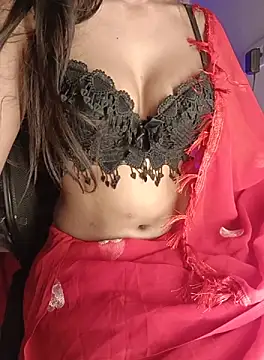 queen girl  online show from October 6, 2025, 5:43 pm