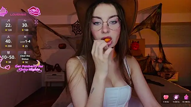 Real cutie1 online show from October 24, 2025, 9:11 pm