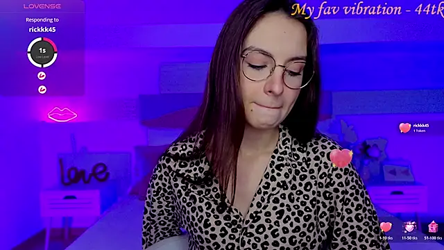 Real cutie1 online show from November 7, 2025, 8:42 pm