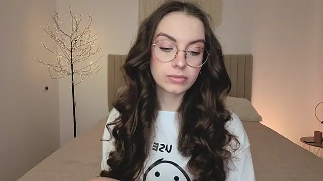 Real cutie1 online show from March 28, 2026, 2:27 pm