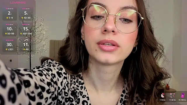 Real cutie1 online show from May 30, 2026, 12:57 pm