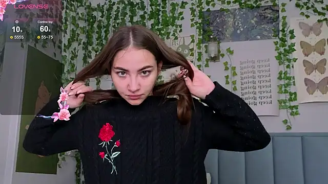 Ashley Pierce online show from December 4, 2025, 4:11 am