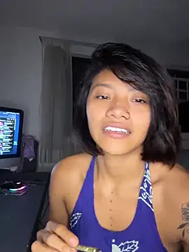 Snapshot of Nia_Desire chatting on June 2, 2026, 8:49 am Nia Desire online show from June 2, 2026, 8:49 am