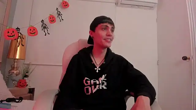 dark sun302 online show from October 23, 2025, 3:28 am