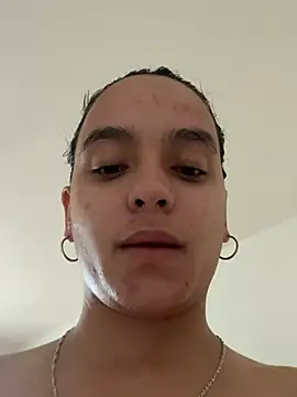 Snapshot of Maia_Park chatting on April 8, 2026, 3:34 pm Maia Park online show from April 8, 2026, 3:34 pm