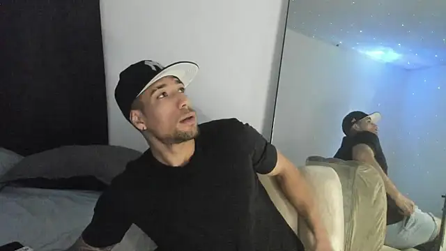 ThiagoLugo online show from January 31, 2026, 11:03 pm