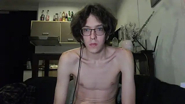 LovesomeCookie online show from September 13, 2025, 1:44 pm