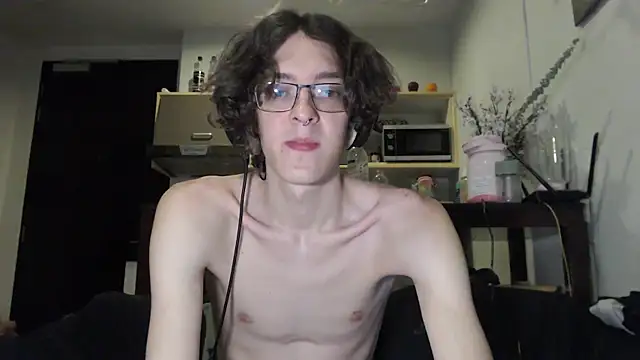 LovesomeCookie online show from September 23, 2025, 12:41 pm