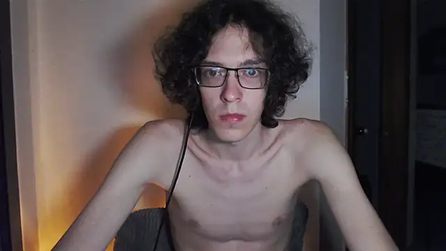 LovesomeCookie online show from April 23, 2026, 6:21 pm