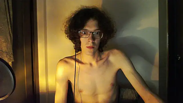 LovesomeCookie online show from May 16, 2026, 7:56 pm