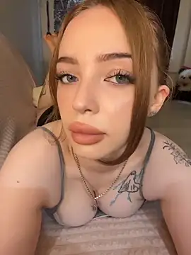 Snapshot of Hannah_xBaby chatting on June 14, 2026, 8:05 am Hannah xBaby online show from June 14, 2026, 8:05 am
