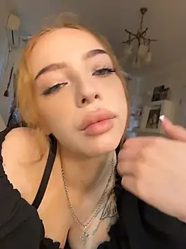 Snapshot of Hannah_xBaby chatting on June 28, 2026, 7:47 am Hannah xBaby online show from June 28, 2026, 7:47 am