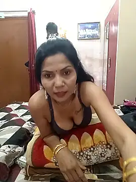 Snapshot of Yourhotsweetgirl chatting on March 11, 2026, 7:36 am Yourhotsweetgirl online show from March 11, 2026, 7:36 am