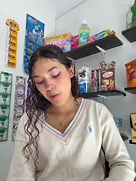 Camilla Miller01 online show from May 19, 2026, 7:42 pm