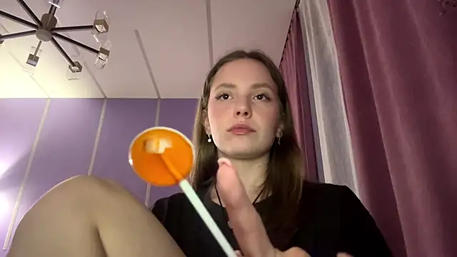 LinaMoonBlessed online show from April 26, 2026, 2:48 pm