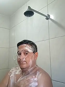 reguetones92 online show from October 18, 2025, 5:57 pm