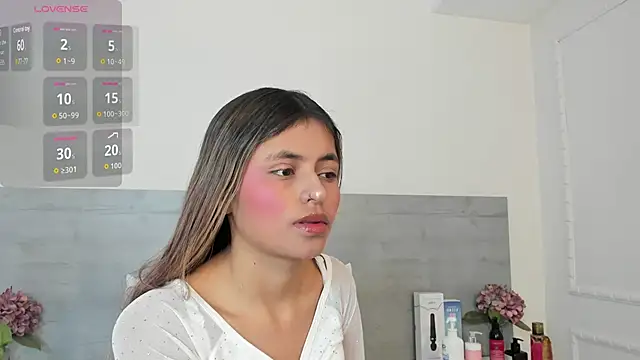 Snapshot of sunnyWhitee chatting on April 22, 2026, 7:15 pm sunnyWhitee online show from April 22, 2026, 7:15 pm