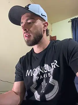 Snapshot of MaxDell chatting on September 11, 2025, 11:16 pm MaxDell online show from September 11, 2025, 11:16 pm