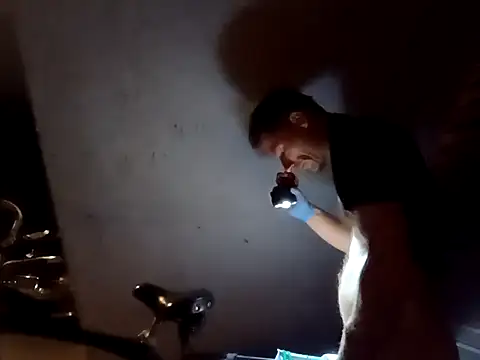 Snapshot of Wilsonn86 chatting on September 19, 2025, 9:04 pm Wilsonn86 online show from September 19, 2025, 9:04 pm