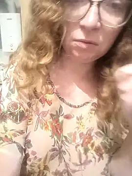 PerpetuaAnastagi online show from September 18, 2025, 8:05 am