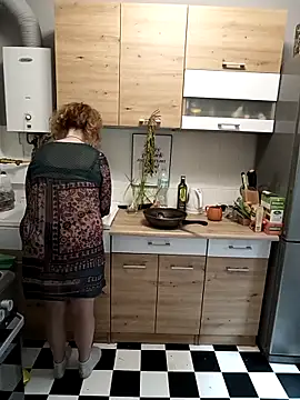 PerpetuaAnastagi online show from September 23, 2025, 7:00 am