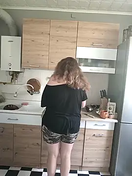 PerpetuaAnastagi online show from October 4, 2025, 8:12 am