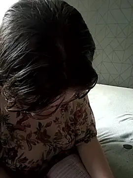 PerpetuaAnastagi online show from October 6, 2025, 11:07 am