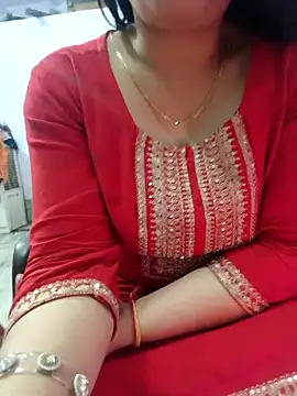 Snapshot of roshni_agrawal0 chatting on February 7, 2026, 7:39 pm roshni agrawal0 online show from February 7, 2026, 7:39 pm