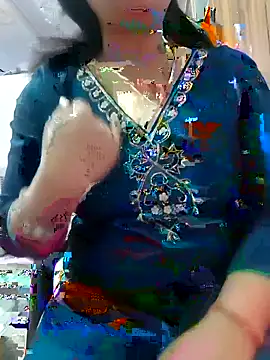 Snapshot of roshni_agrawal0 chatting on February 13, 2026, 5:31 pm roshni agrawal0 online show from February 13, 2026, 5:31 pm