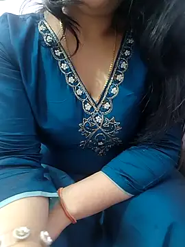 Snapshot of roshni_agrawal0 chatting on February 15, 2026, 1:20 pm roshni agrawal0 online show from February 15, 2026, 1:20 pm