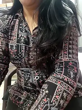 Snapshot of roshni_agrawal0 chatting on February 26, 2026, 12:59 pm roshni agrawal0 online show from February 26, 2026, 12:59 pm