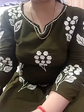 Snapshot of roshni_agrawal0 chatting on March 11, 2026, 8:53 am roshni agrawal0 online show from March 11, 2026, 8:53 am