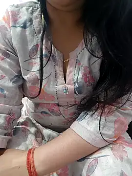 Snapshot of roshni_agrawal0 chatting on March 18, 2026, 3:26 pm roshni agrawal0 online show from March 18, 2026, 3:26 pm