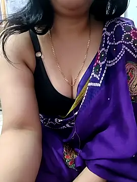 Snapshot of roshni_agrawal0 chatting on April 2, 2026, 7:39 am roshni agrawal0 online show from April 2, 2026, 7:39 am