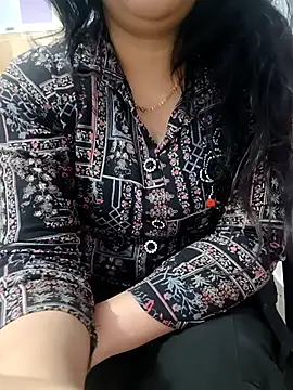 Snapshot of roshni_agrawal0 chatting on April 12, 2026, 11:15 am roshni agrawal0 online show from April 12, 2026, 11:15 am