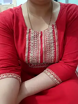 Snapshot of roshni_agrawal0 chatting on April 16, 2026, 6:03 am roshni agrawal0 online show from April 16, 2026, 6:03 am