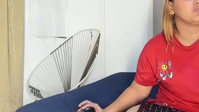 Lady miss    online show from November 24, 2025, 11:54 am