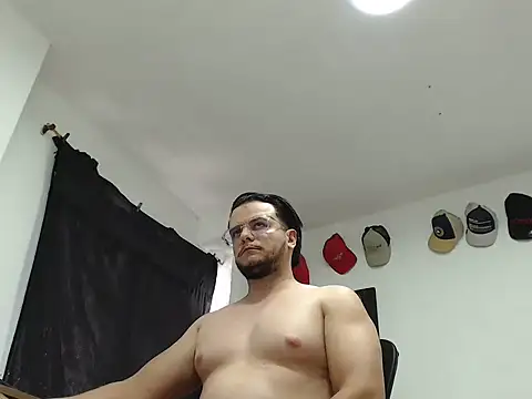 cloudsxxx online show from February 10, 2026, 8:24 pm