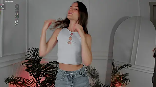 Snapshot of _Clare_Florence_ chatting on September 18, 2025, 1:35 pm  Clare Florence  online show from September 18, 2025, 1:35 pm