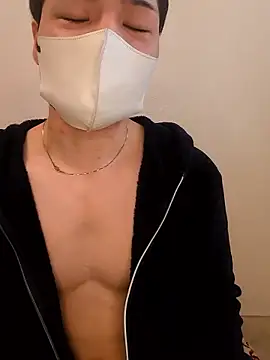 kqitooo online show from April 11, 2026, 3:33 am