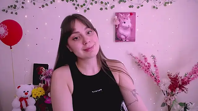 Snapshot of Amanda_Bright_ chatting on April 13, 2026, 10:21 am Amanda Bright online show from April 13, 2026, 10:21 am