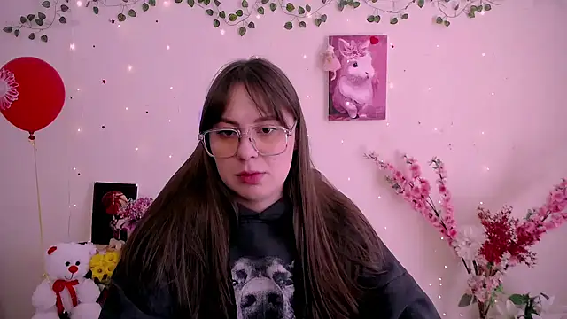 Snapshot of Amanda_Bright_ chatting on April 14, 2026, 10:43 am Amanda Bright online show from April 14, 2026, 10:43 am