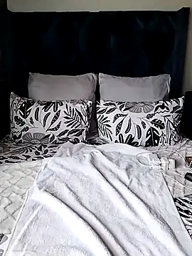 Snapshot of SeductionBoobs chatting on October 2, 2025, 9:27 am SeductionBoobs online show from October 2, 2025, 9:27 am