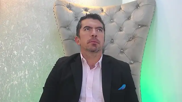 JuanKFit 45 online show from April 22, 2026, 1:23 pm