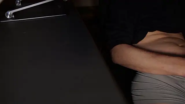 riku velvet online show from February 26, 2026, 4:17 pm