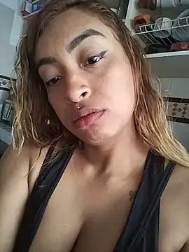 Snapshot of shanell_saenz chatting on June 14, 2026, 8:11 pm shanell saenz online show from June 14, 2026, 8:11 pm