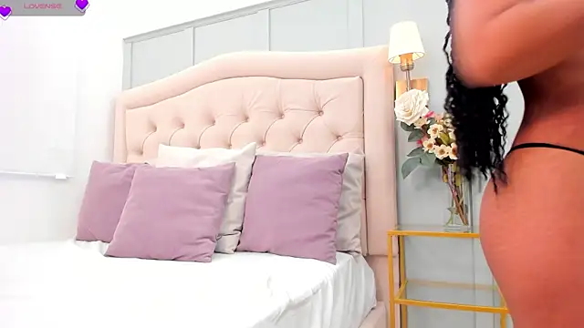 Snapshot of katia_harrison_ chatting on October 3, 2025, 5:10 pm katia harrison online show from October 3, 2025, 5:10 pm