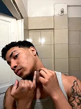 AlexBrasua online show from September 28, 2025, 7:52 pm